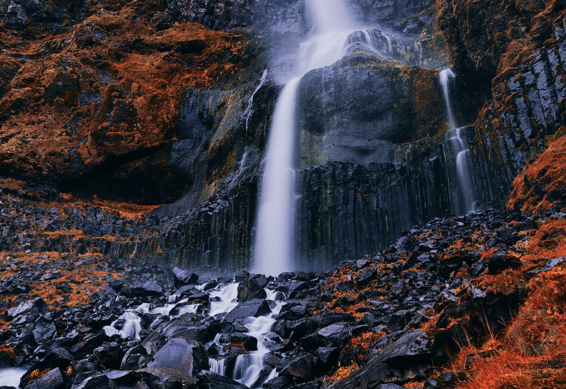 orange-waterfall-iceland-dis1.jpg