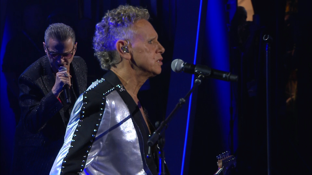 Depeche Mode - Ghost Againn & Personal Jesus,Sanremo 2023,11 Feb.ts_20230212_080406.033