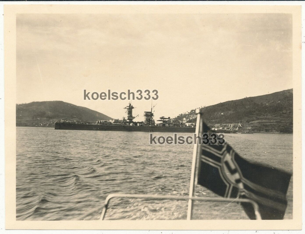 Foto Kriegsmarine Panzerschiff Admiral Scheer vor der Küste von Ferrol Spanien