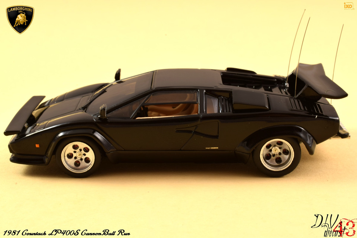 Lamborghini_Countach_CannonBall_Run_IXO (2)
