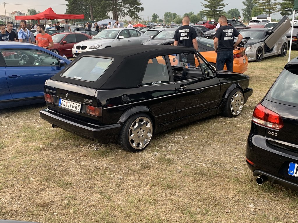 9D3443D3-5D4B-4363-816B-F656E2BB1600