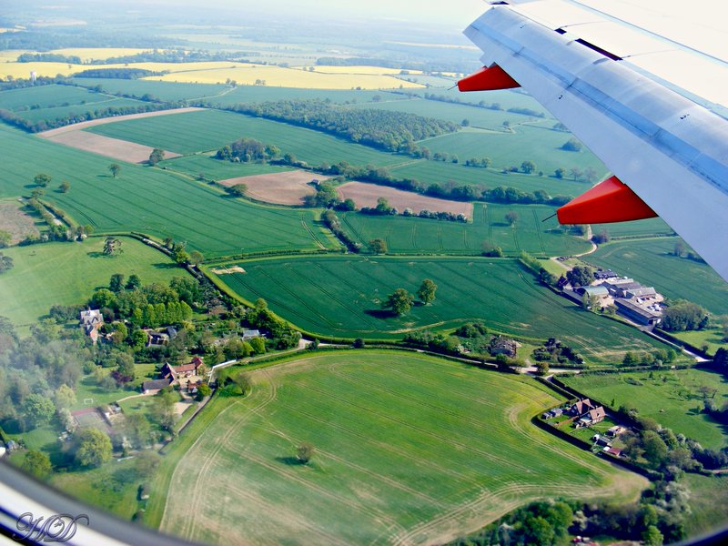 plane-landing-from-Spain-HD.jpg