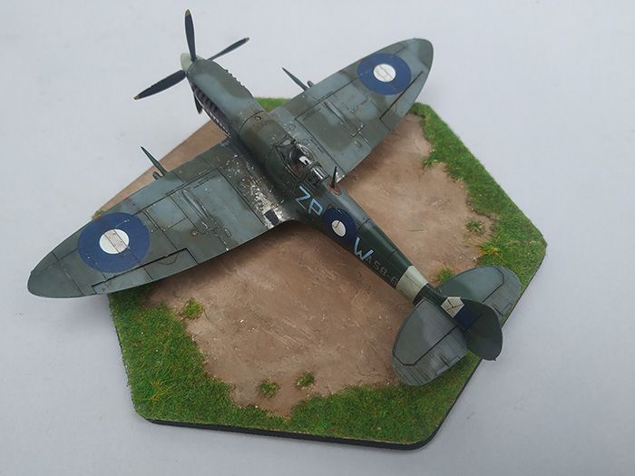 Spitfire Mk.VIII, Eduard, 1/72 IMG-20231016-101448