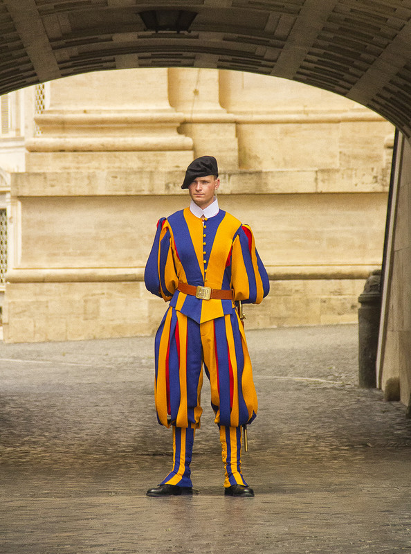 guardia-suiza.jpg