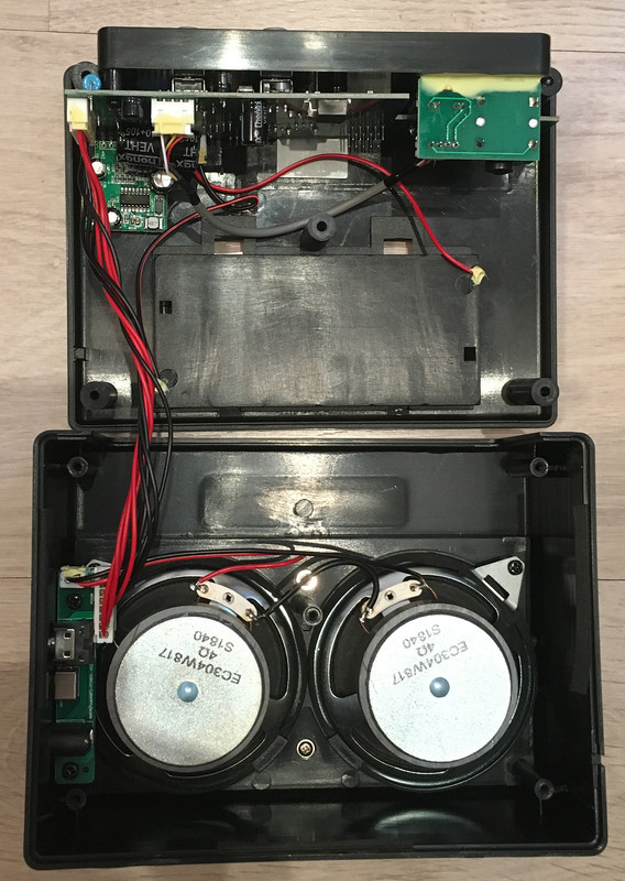 AMMOON_PockAmp__inside_01