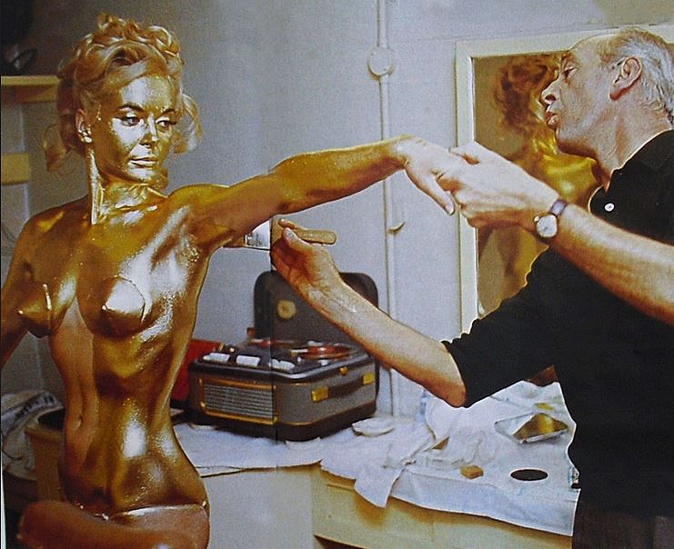 GOLDFINGER-2-FOTOR.jpg