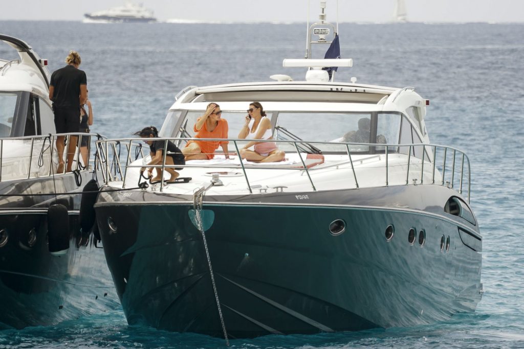 Jess-Wright-Sexy-The-Fappening-Blog-com-30-1024x683