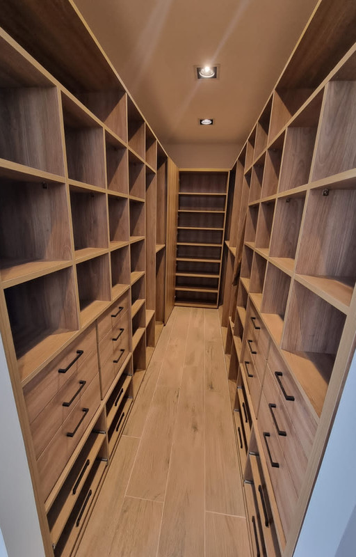 Vestidor con botinero