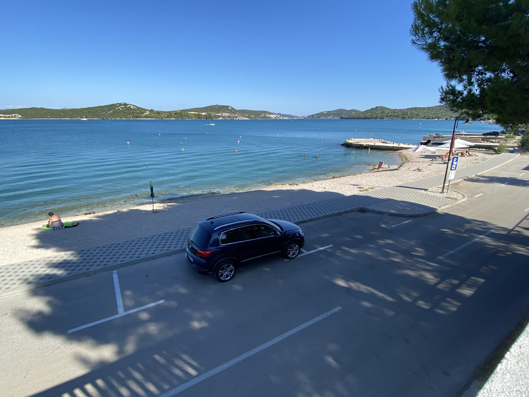 05958D1D-2305-414E-B2EE-977ECC5128BC