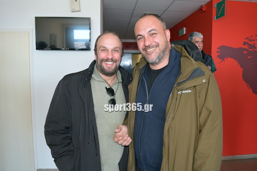 , Οι θριαμβευτές της Καλαμάτας ’80 στο Δημαρχείο: Η πόλη υποκλίθηκε στους πρωταθλητές! – «Να γιορτάσουμε και για την Μαύρη Θύελλα» (φωτο & βίντεο)