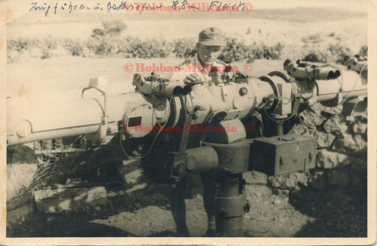 Foto Griechenland Korinth Zugführer am 8,8cm FLAK Entfernungsmesser Optik