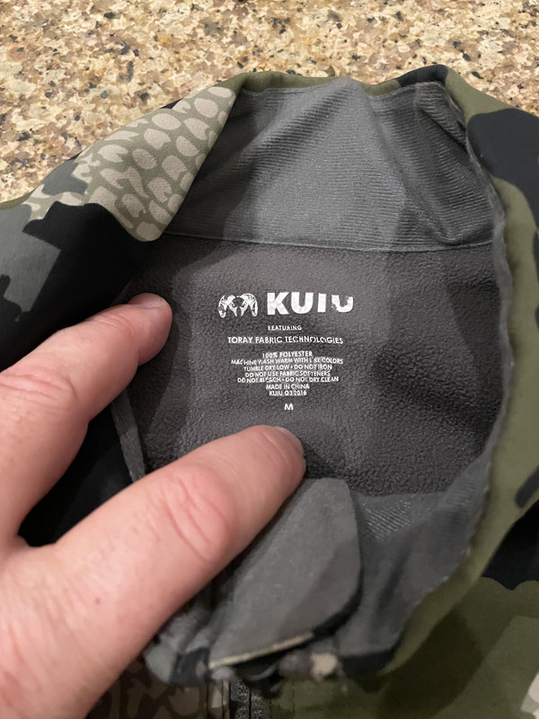 C41BB474-65BA-4C6D-9073-CA3413B1CDA4