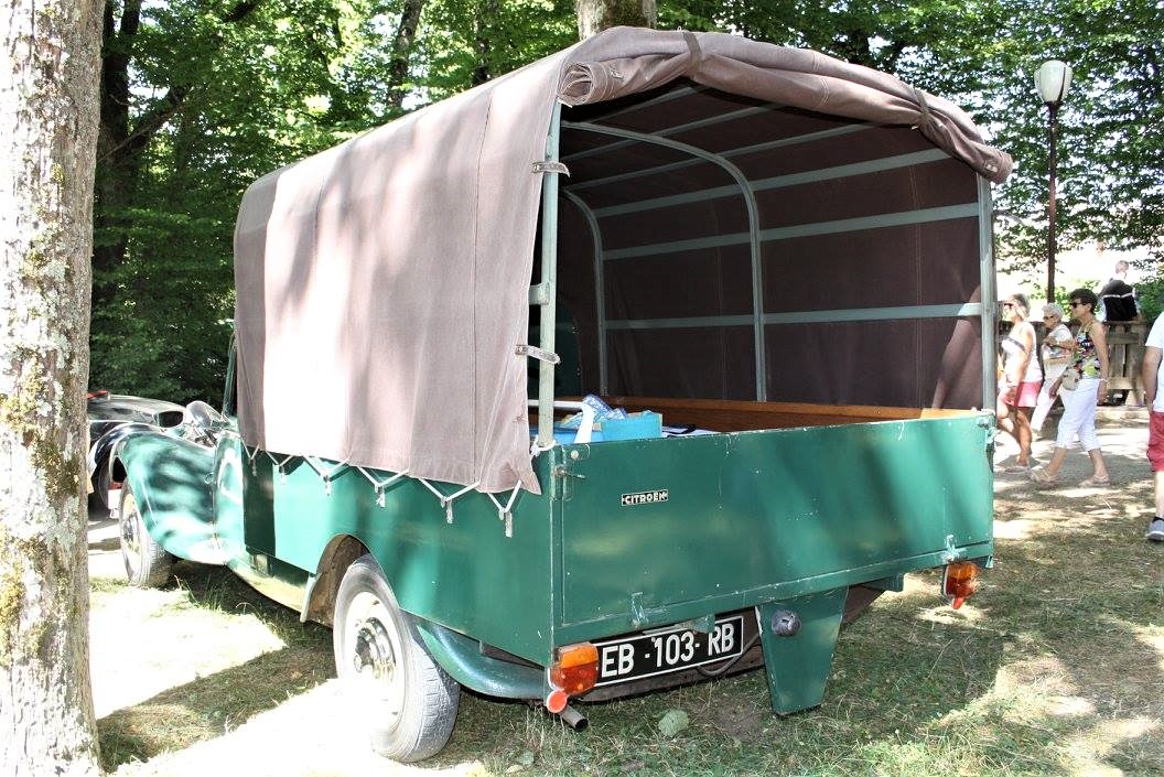 Plateau bâché 11 B 52 vert 9324 14