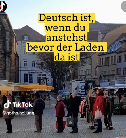 Gotha: Menschenschlange ins Nichts