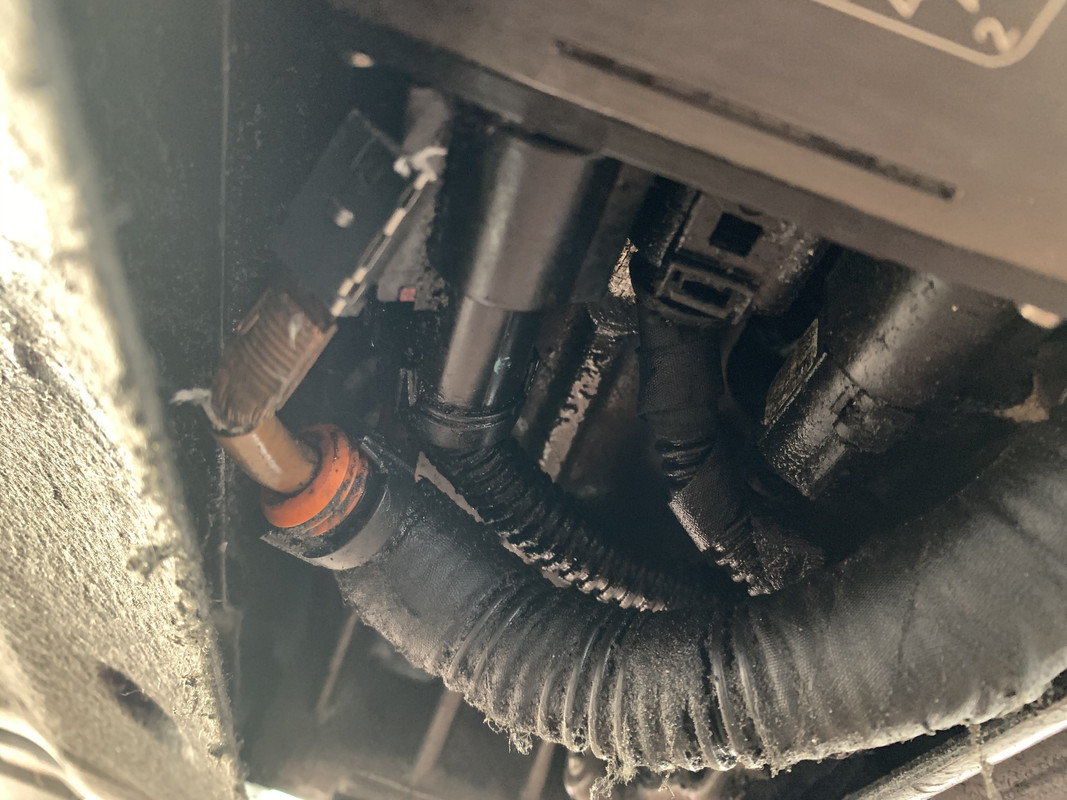 54E1B1EB-A2CA-4E60-A019-04659C5D4ED2