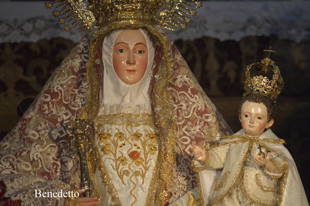 Iglesias y Conventos de Sevilla Madre-e-Hijo