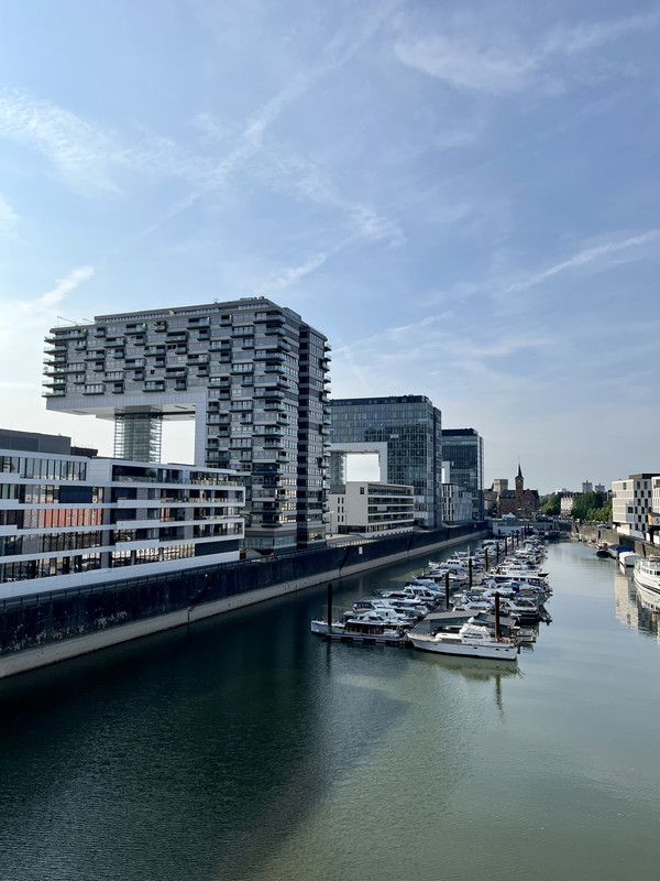 9CB9E615-183A-45B4-86BA-EA9774CDD84F