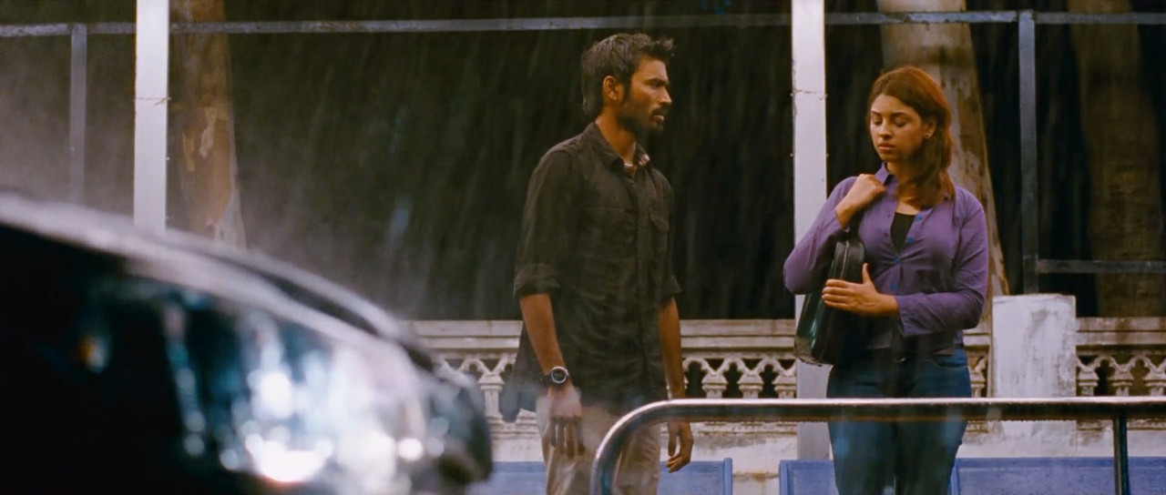 Mayakkam Enna (2011) Tamil - UnTouched True HD 1080p AVC x264 - 6.8GB.00_02_36_02.Still082
