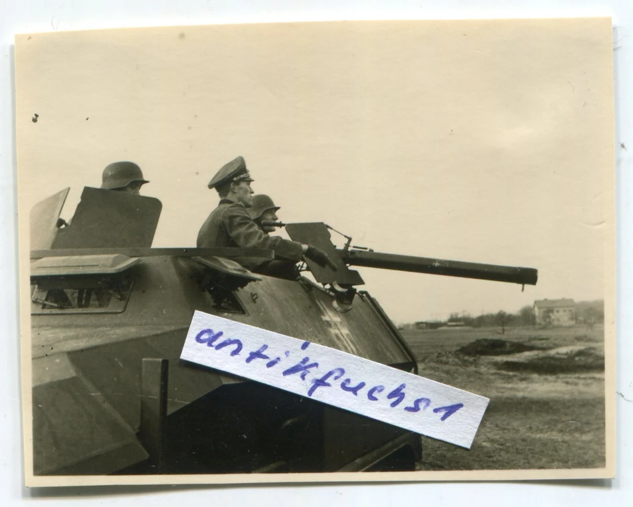 Foto 2 SPW Schützen Panzer als Flammpanzer mit Flammenwerfer 1944
