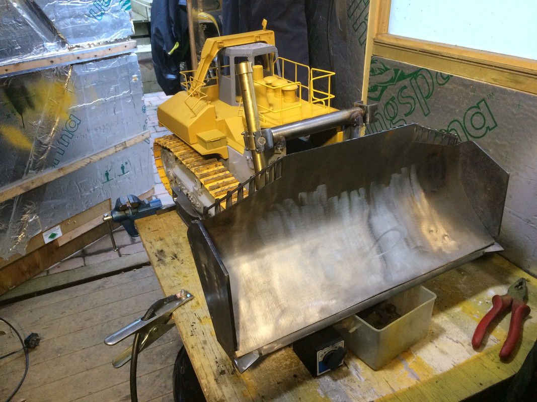 09054B2E-9660-4C78-8C30-389B946B1311