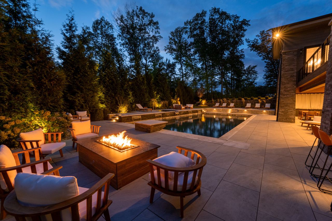 Top luxury pool builders of NJ blu sol pools