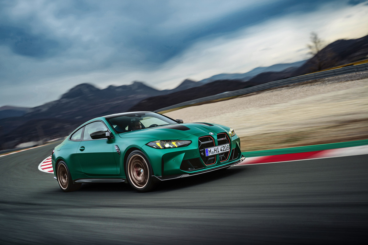 P90548544_highRes_the-all-new-bmw-m4-c
