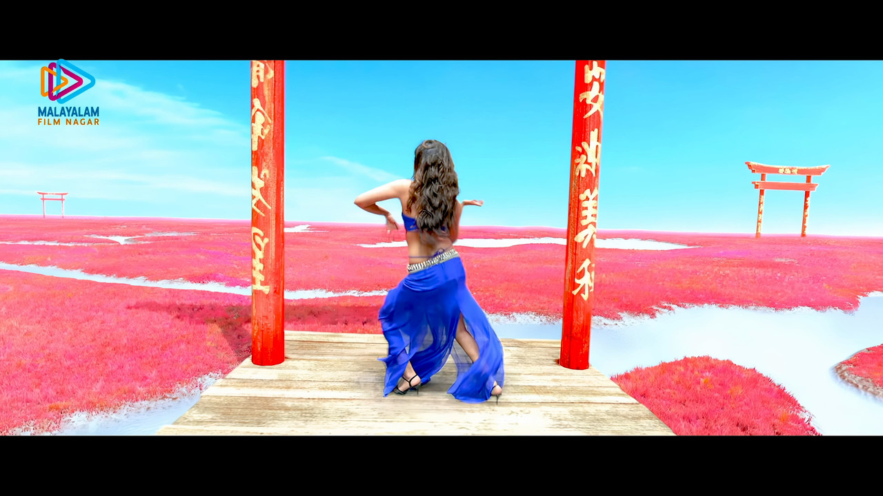 Samantha Hot Song 01 Alludu seenu 4K  sourch.mp4_snapshot_02.11.041