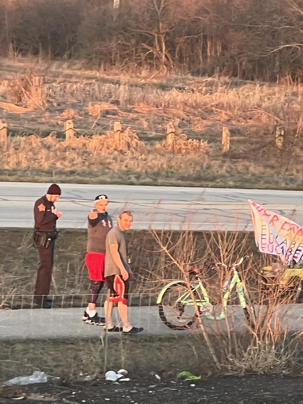 72F6A66D-A330-469E-A342-83003AE9F61D