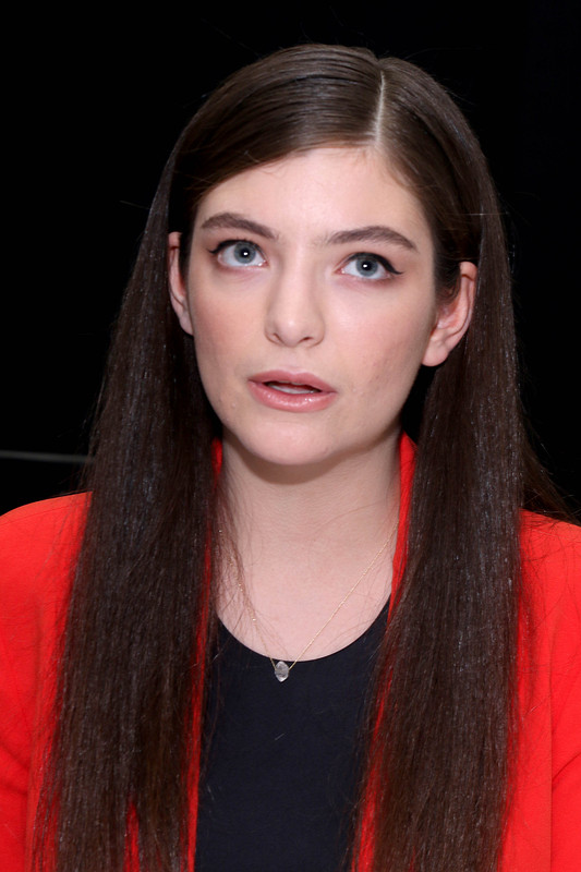 Lorde-MunawarHosain111014_tcc (14)