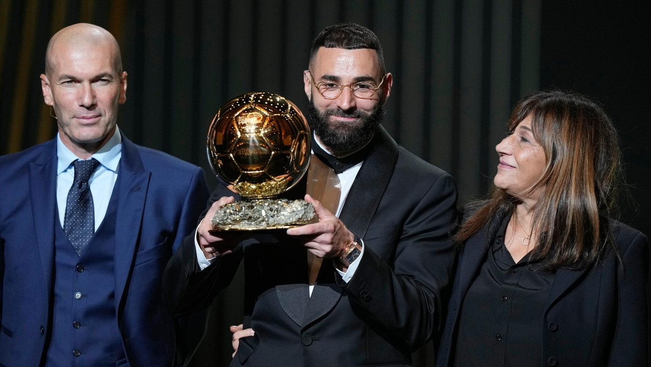 Karim Benzema se lleva el Balón de Oro 2022