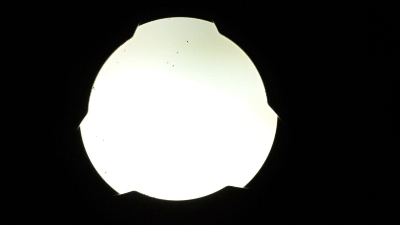 Abstract-A-Shapes-Assembled-Colorful-Art-Publicdomain (2)