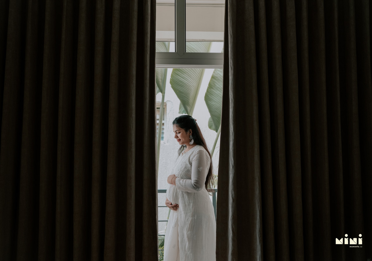 South Indian maternity photography Birmingham — intimate home session, natural light
