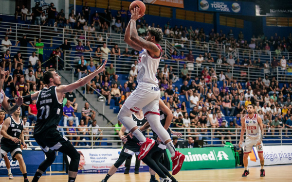 Notícias de Franca - Venezuelano Heissler Guillent é o mais novo jogador do Franca  Basquete