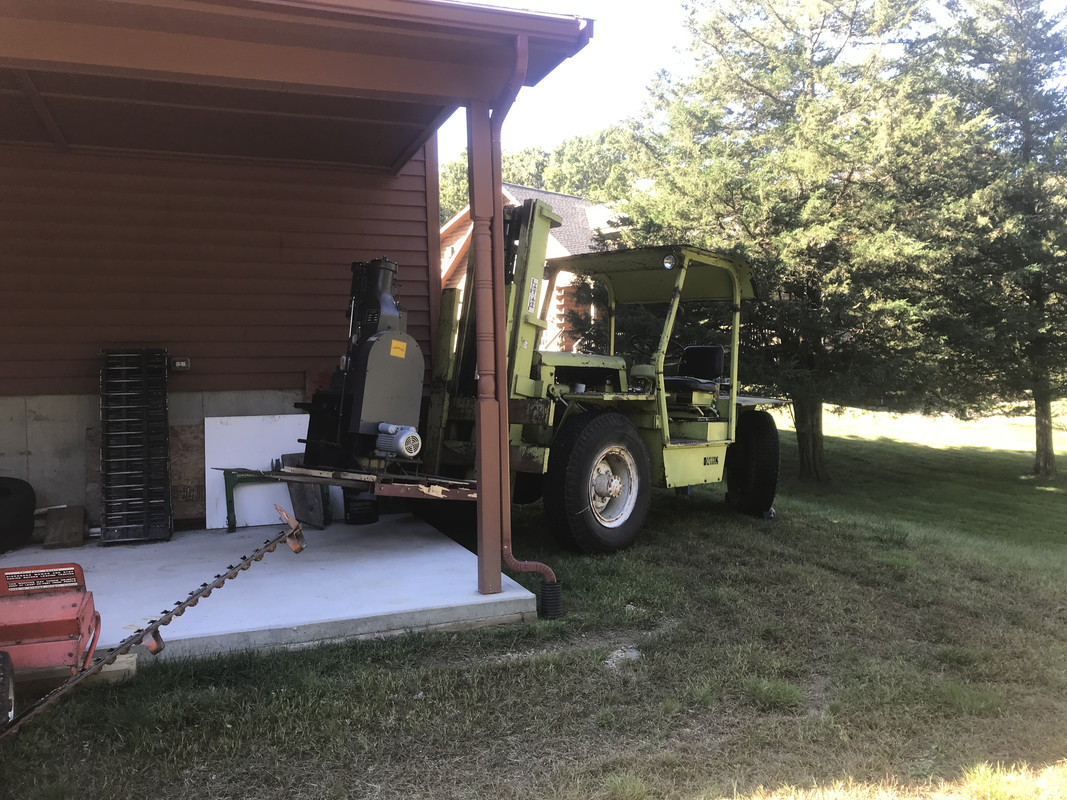 8F54D26C-B7BC-40BD-A284-C047099B4548