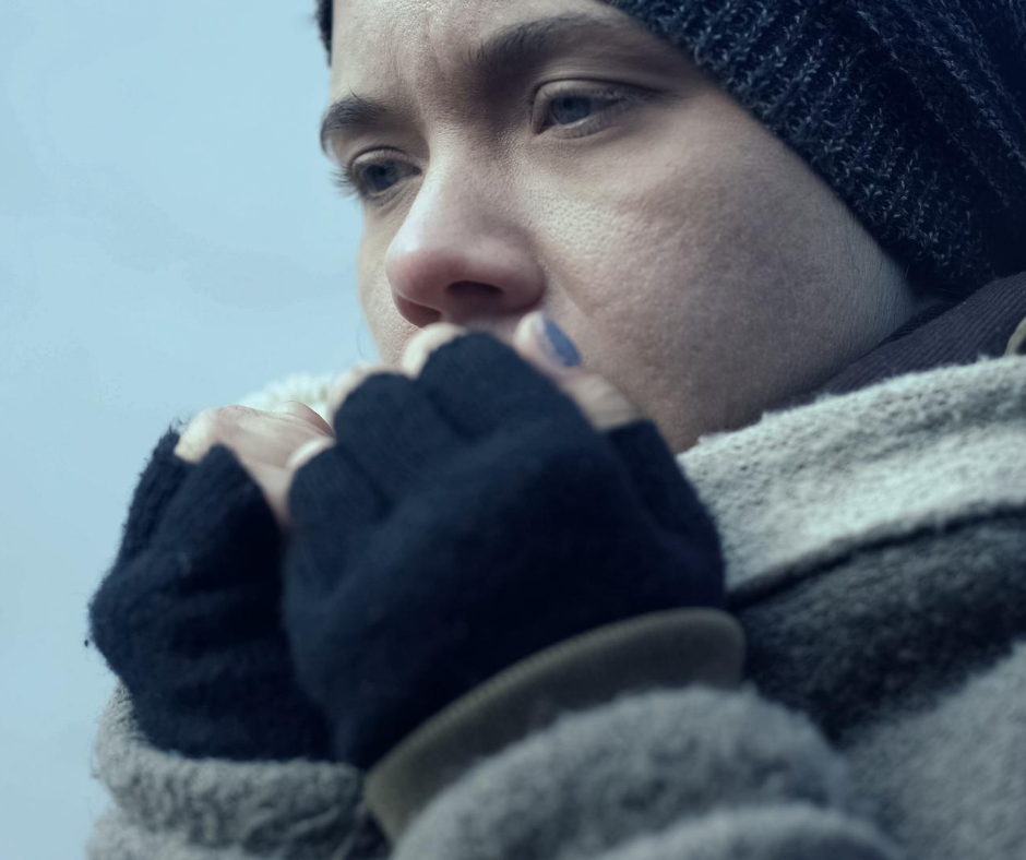 Разбитое сердце девушки. Долгое пребывание на холоде презентация. Замерзшая девушка. Я мучаюсь от холода. Я мучаюсь от холода.