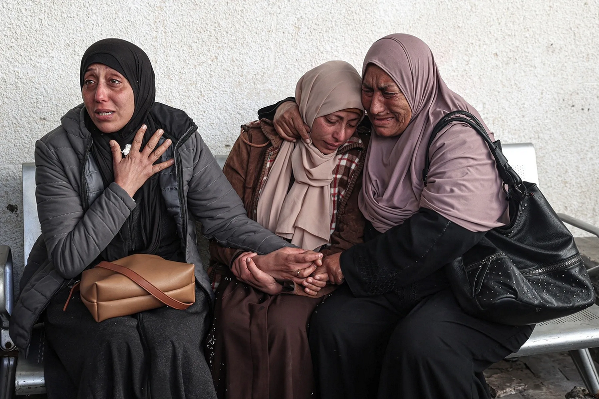 Ataques israelíes en Gaza dejan más de 32,800 muertos