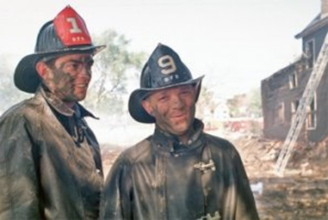 [Imagine: pompierii-albi-din-buffalo-au-castigat-un-proces.jpg]
