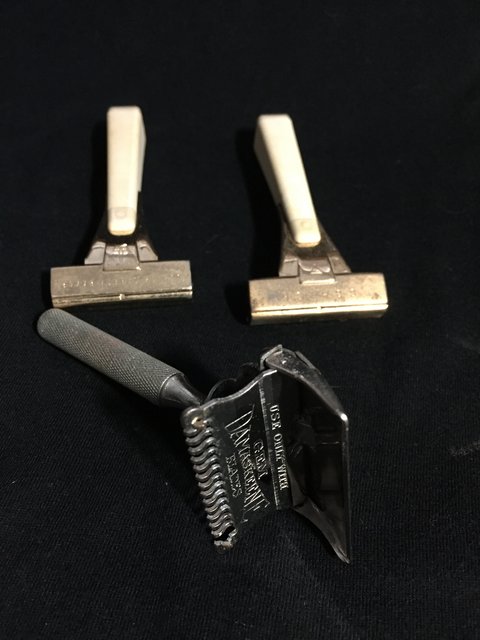 [Image: B204063-F-2898-4925-88-E6-3929-F1-F53-AAF.jpg]