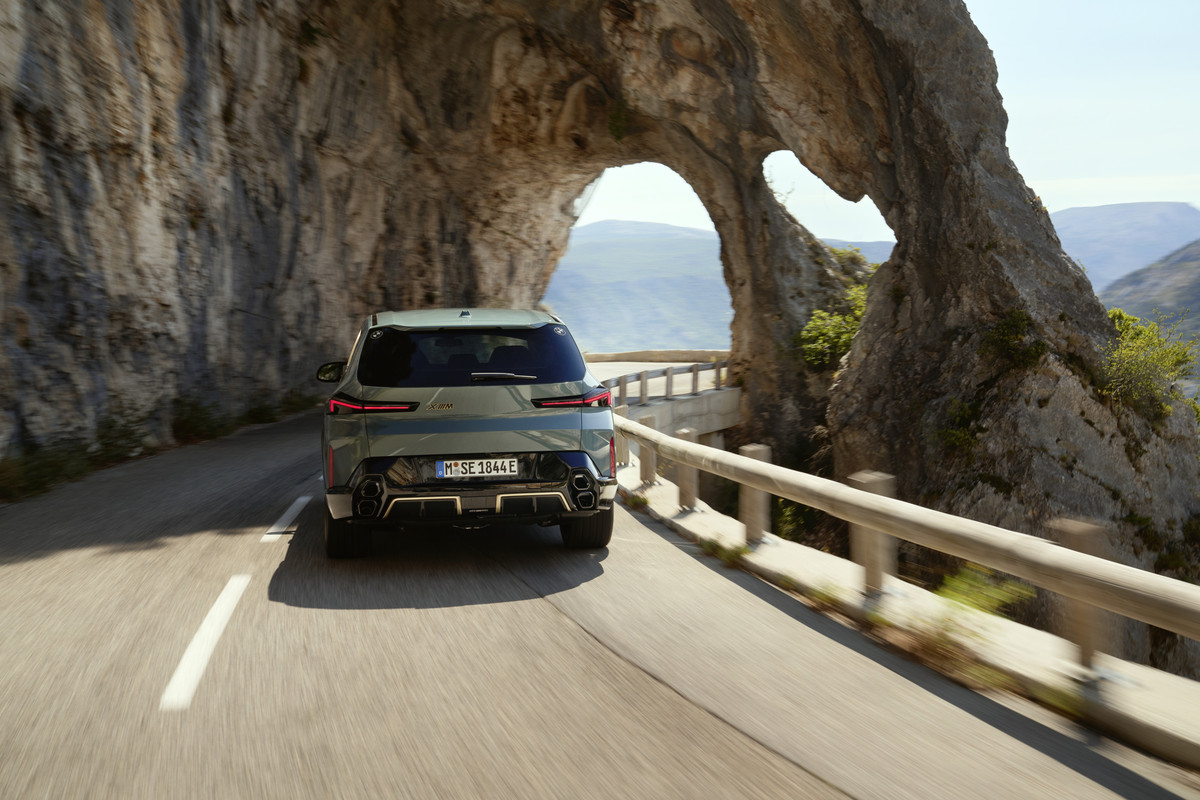 P90478679_highRes_the-first-ever-bmw-x