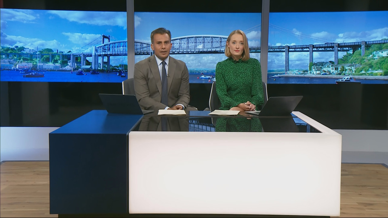 08.29 - 18.00.01 - ITV News West Country. Breaking news and current s....ts_snapshot_02.03.717