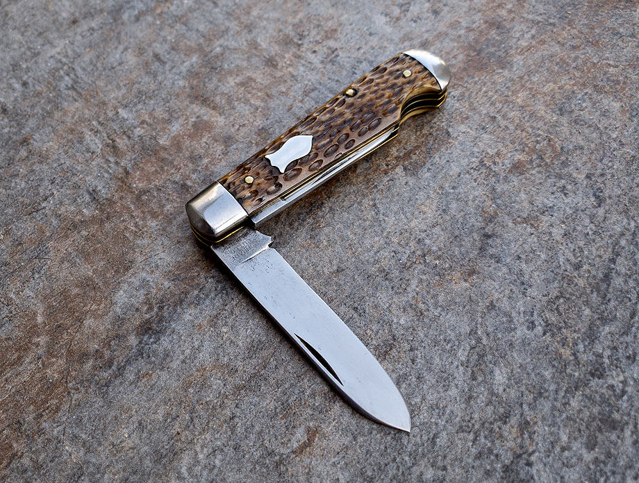 Schrade-Cut-Co2022dr.jpg
