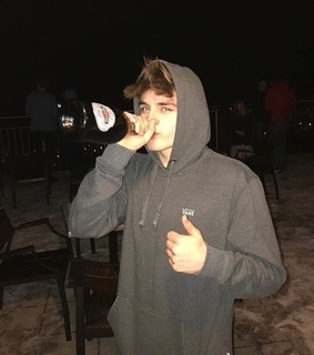 6381412.jpg