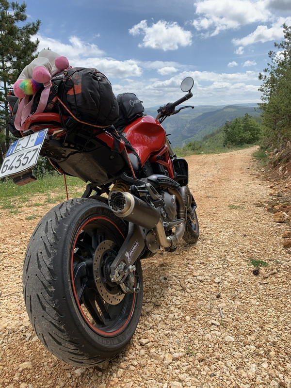 A4C6B136-83B7-41A6-A09A-B73147D18564