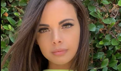 Katie Bell Green Shirt Lifted Perfect Big Boobs Exposed