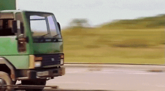 IKyR0fW.gif