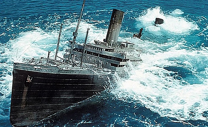 MICHAEL-ENSIGN-RAISE-THE-TITANIC-FOTOR-3.jpg