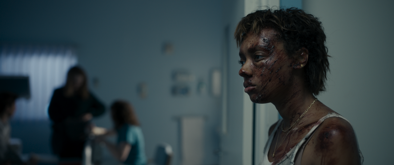 Talk.to.Me.2022.2160p.WEB-DL.HDR.DV.HEVC-Нечипорук.mkv_snapshot_01.28.31.250