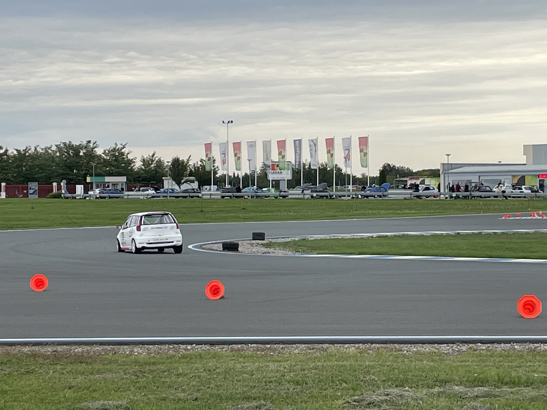 5516FEBF-7425-481D-971A-5EEE78F5E55D