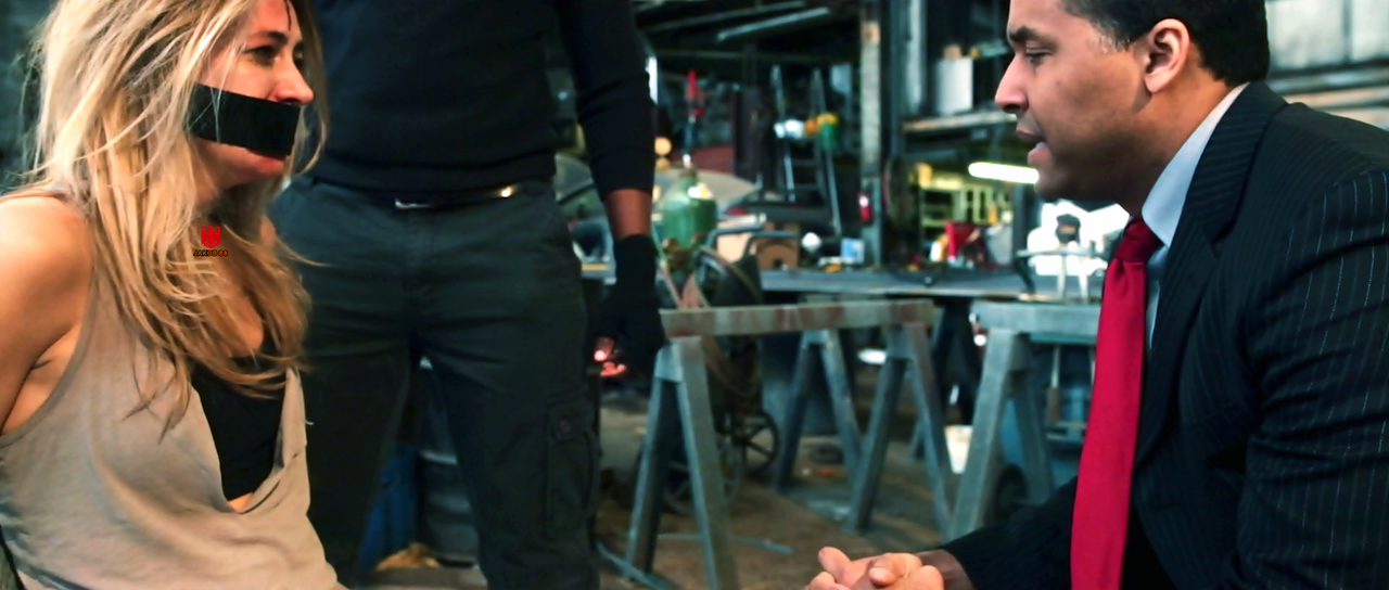 Courtney Cavanagh 8 Mirror Life 2025