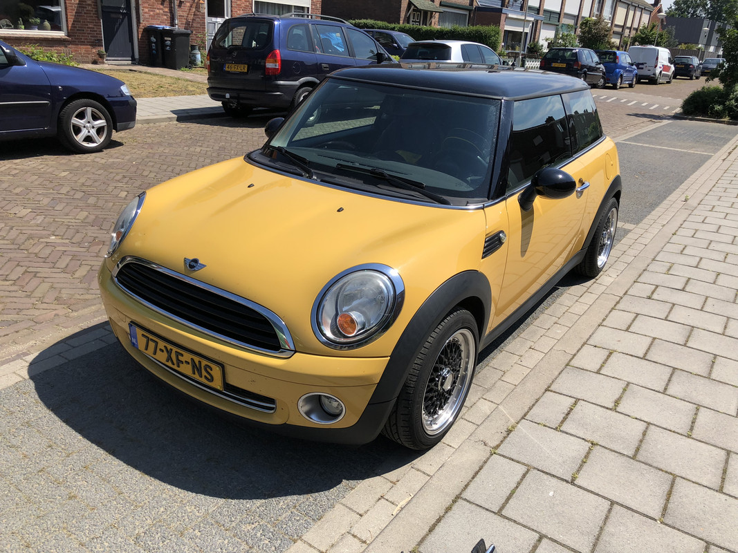 C8BE870A-A36F-4329-9A39-271B1727F34F